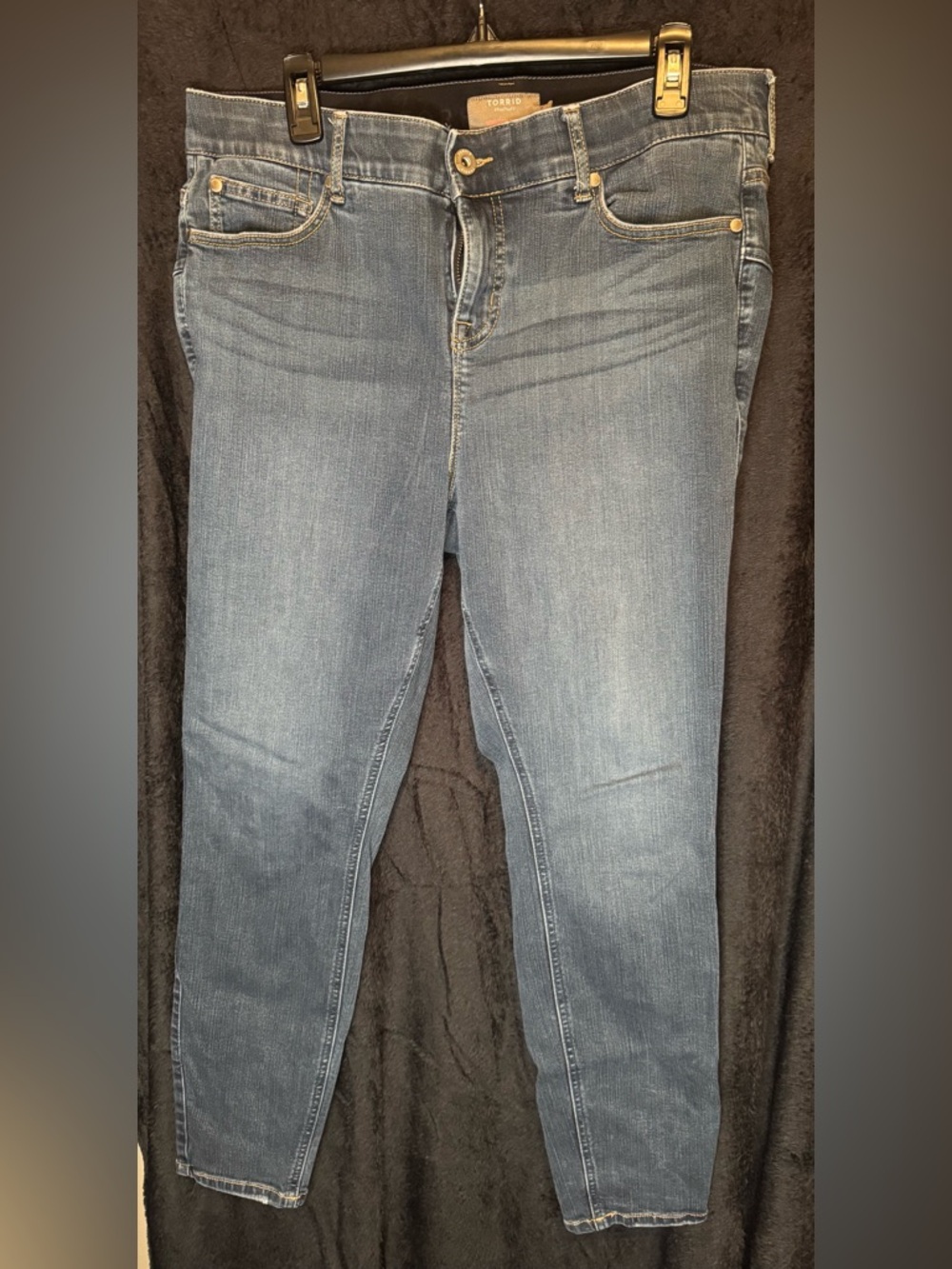 torrid Light Wash Skinny Jeans - Blue - Picture 2 of 4